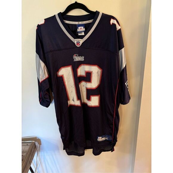 Tom Brady (The GOAT ) Patriots Jersey - Picture 1 of 5